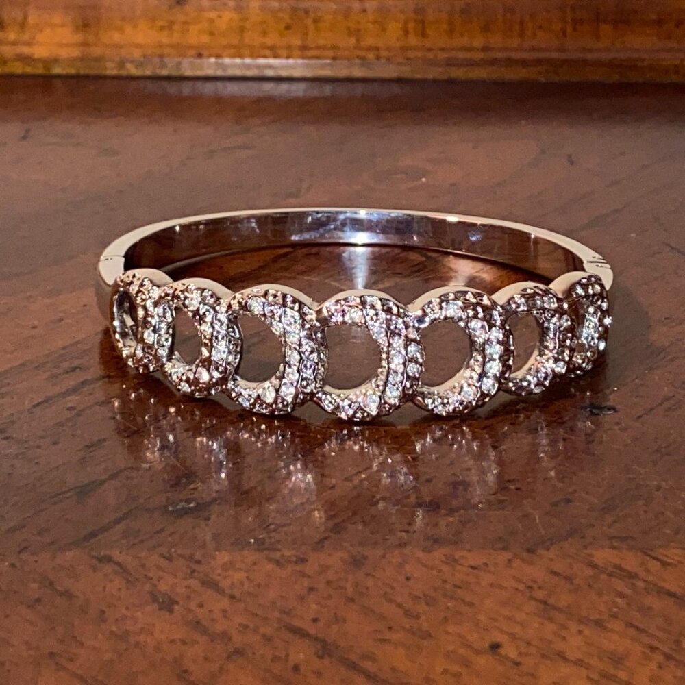 Silver-toned pave circle link hinge bracelet - GREAT CONDITION